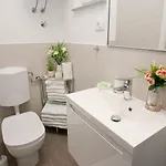 公寓 Sandra 扎达尔