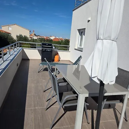 Apartment Sandra Zadar